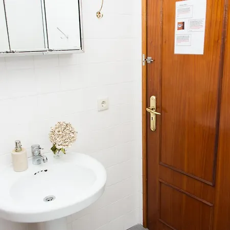 Hostel Jaca